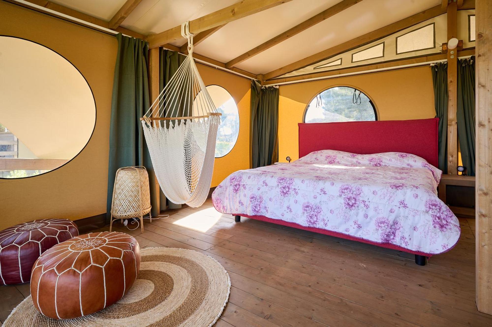 Suite Glamping Vicino Al Mare بيومبينوا المظهر الخارجي الصورة