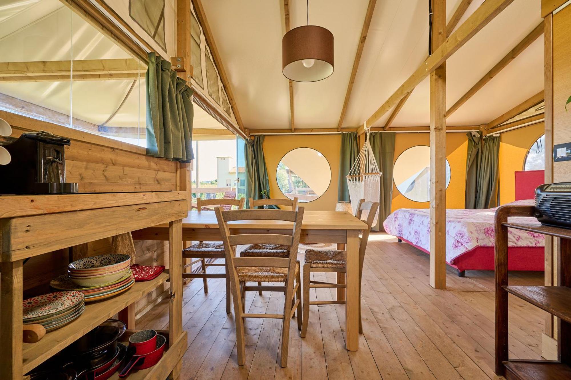 Suite Glamping Vicino Al Mare بيومبينوا المظهر الخارجي الصورة