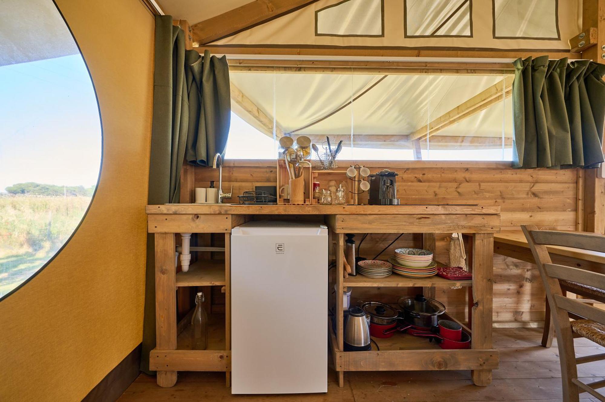 Suite Glamping Vicino Al Mare بيومبينوا المظهر الخارجي الصورة