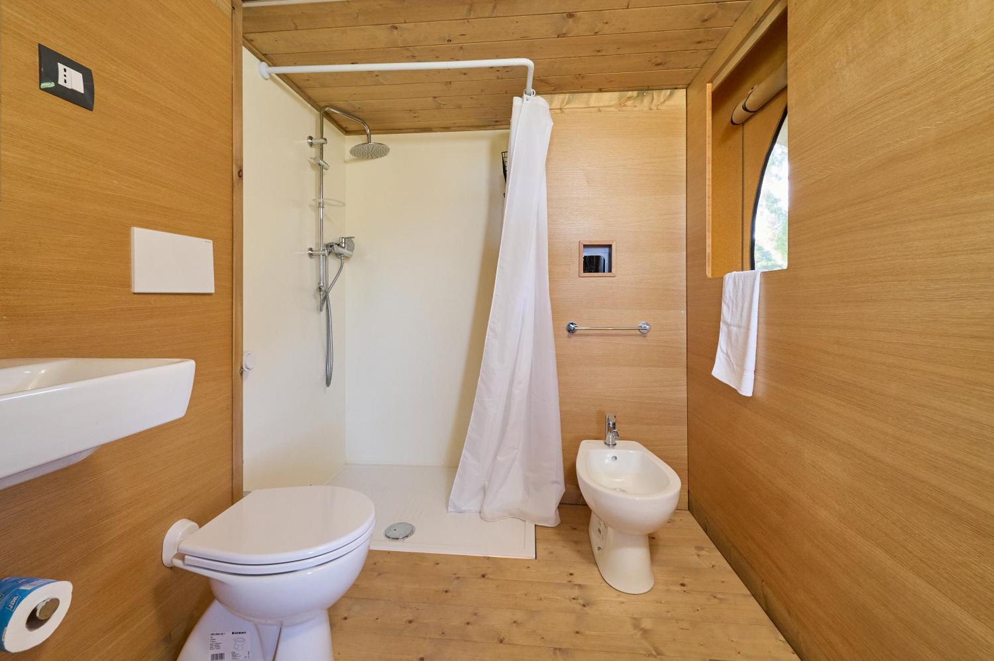 Suite Glamping Vicino Al Mare بيومبينوا المظهر الخارجي الصورة